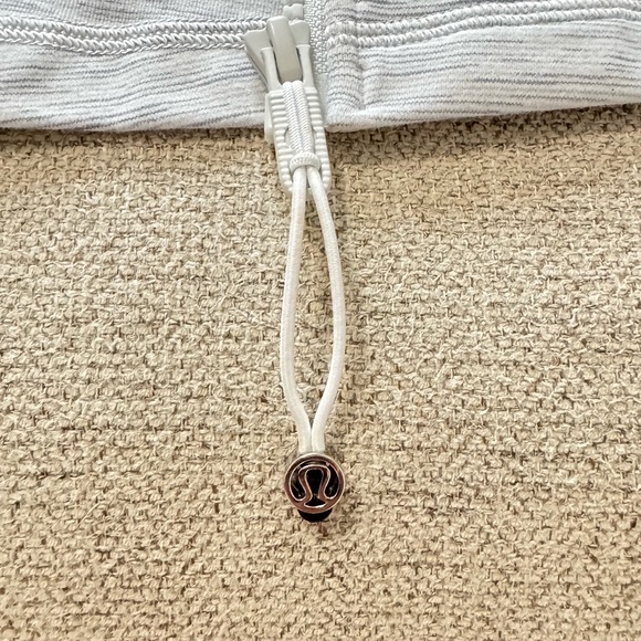 Lululemon Define Jacket - Picture 7 of 7